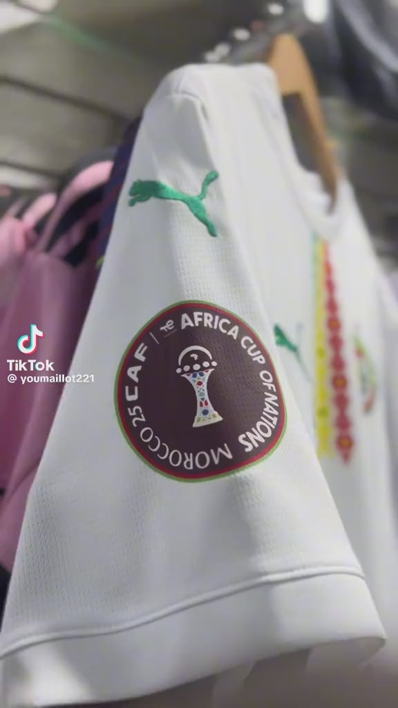 Maillot original Barcelone et Sénégal